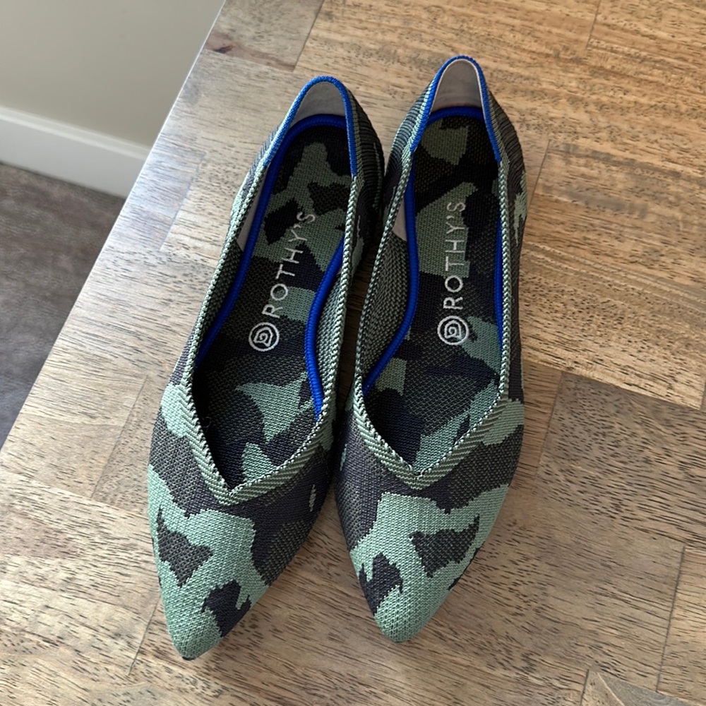 COPY - Rothy’s The Point olive Green Camo sz 10